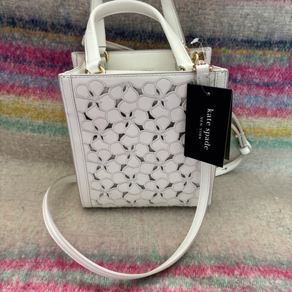 Kate Spade Eyelet Mini Tote Perforated Floral White - Picture 3 of 7